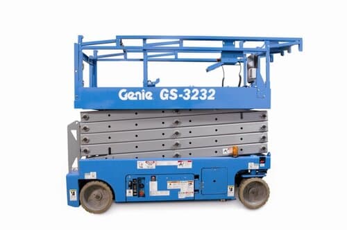 Electric Scissor Lift, 32' Narrow